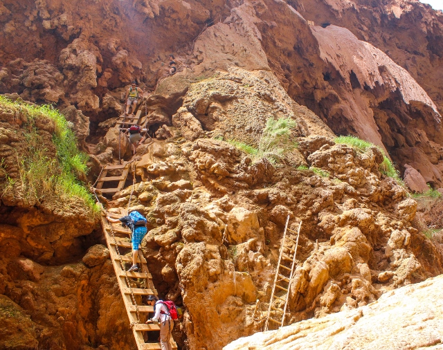 Mooney Falls Ladders (640x506) Mooney Falls Ladders (640x506)